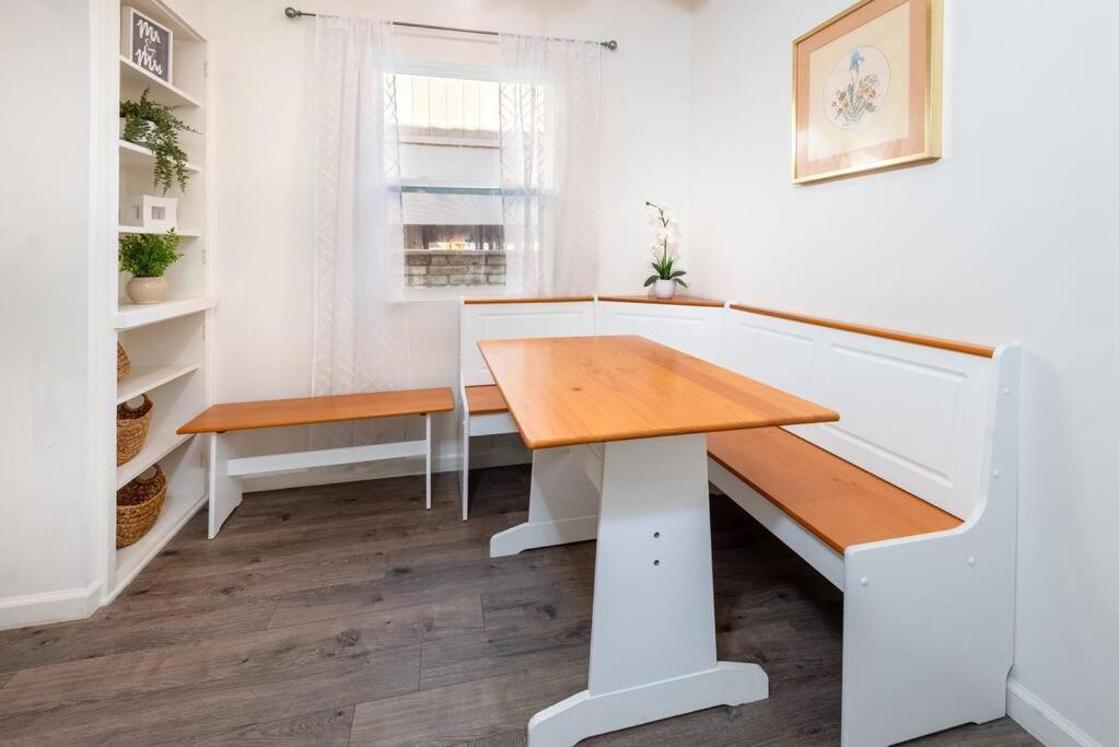 Chic And Spacious 3Br Gem In Central La ロサンゼルス エクステリア 写真