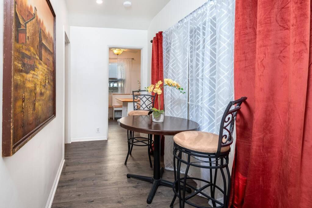 Chic And Spacious 3Br Gem In Central La ロサンゼルス エクステリア 写真