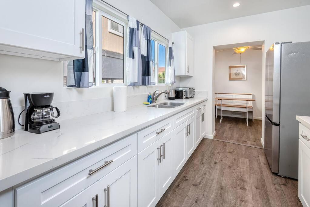 Chic And Spacious 3Br Gem In Central La ロサンゼルス エクステリア 写真