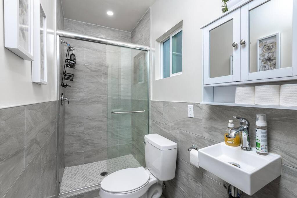 Chic And Spacious 3Br Gem In Central La ロサンゼルス エクステリア 写真